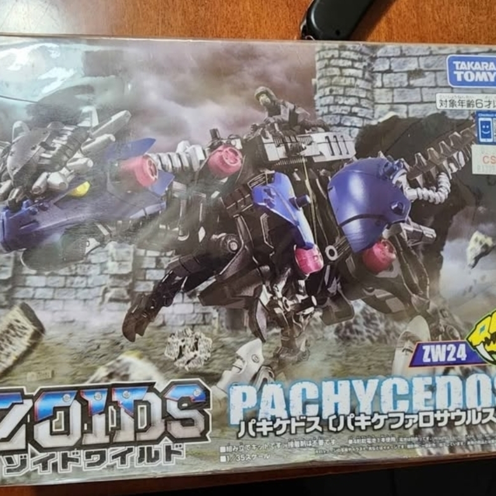 Takara Zoids Pachycedos Blue and Pink Action Figure